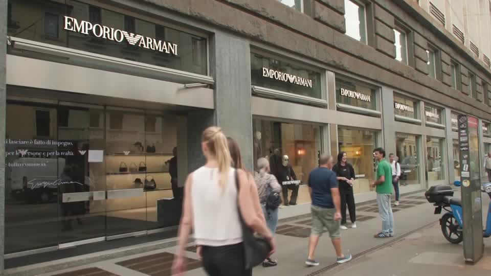 Italian fashion king Giorgio Armani mourned in private funeral