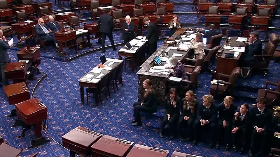Bid to end US federal government shutdown fails in the Senate | Reuters