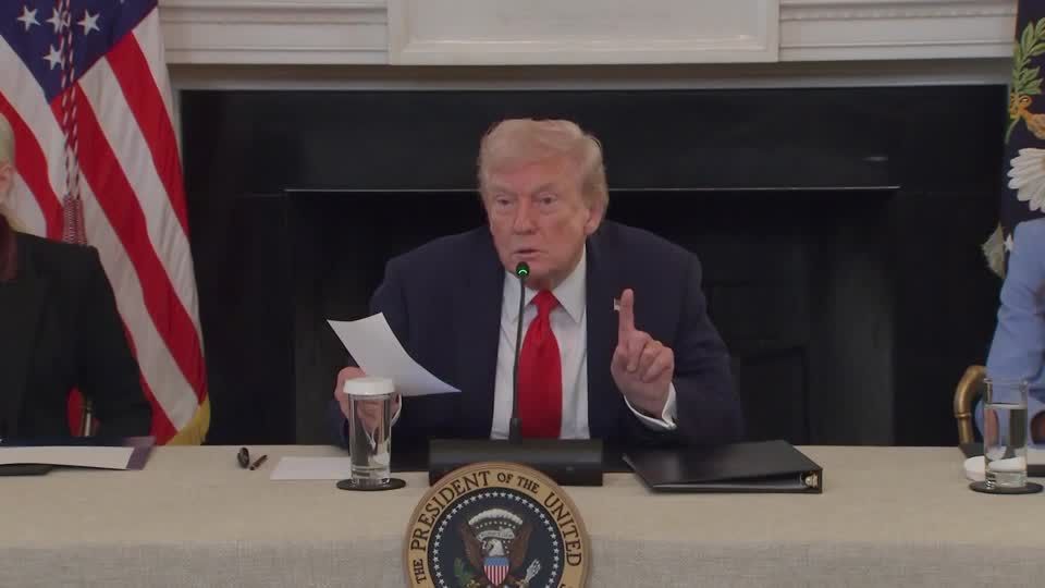 Trump handed note before announcing Gaza deal is 'close' | Reuters