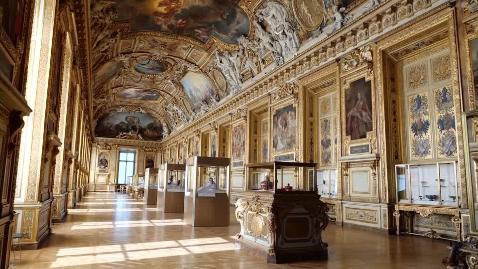 Thieves rob France's Louvre of priceless jewels in bold daytime heist ...