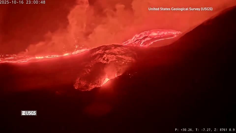 米ハワイのキラウエア火山で再び激しい噴火、吹き上がる溶岩（字幕・17