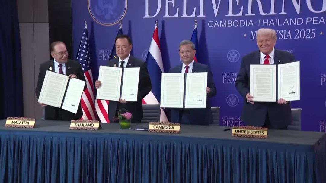 Trump oversees truce signing and trade deal flurry on first Asian stop ...