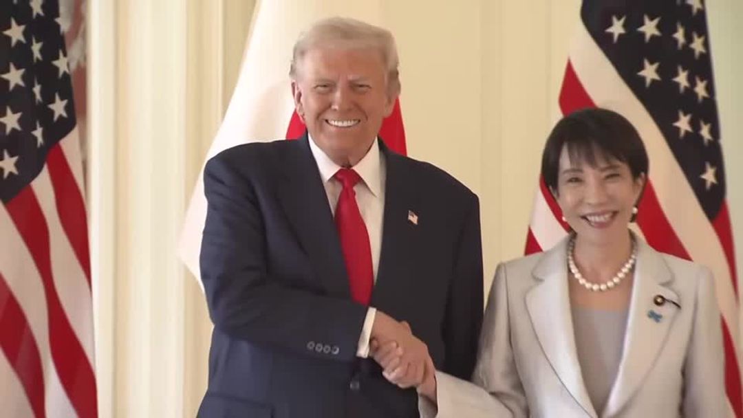Trump heaps praise on Japan's first female leader, signs rare