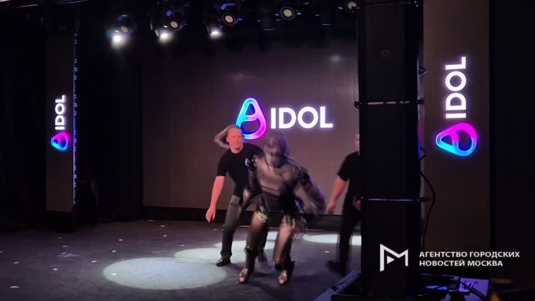 Russia's first AI robot falls face down on stage during debut ...