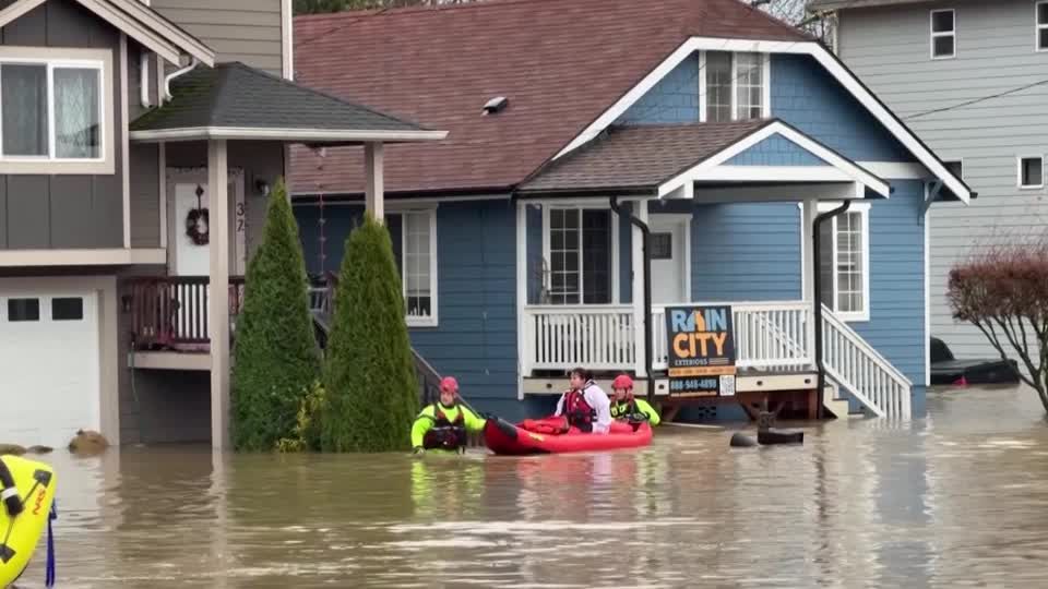 Waist-deep floods force evacuations in western Washington | Reuters