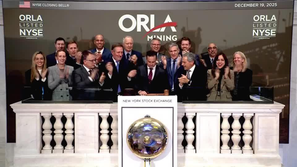 Wall Street ends higher as tech rally continues | Reuters
