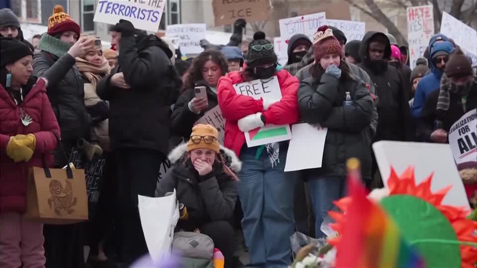 Tens of thousands protest in Minneapolis over fatal ICE shooting | Reuters