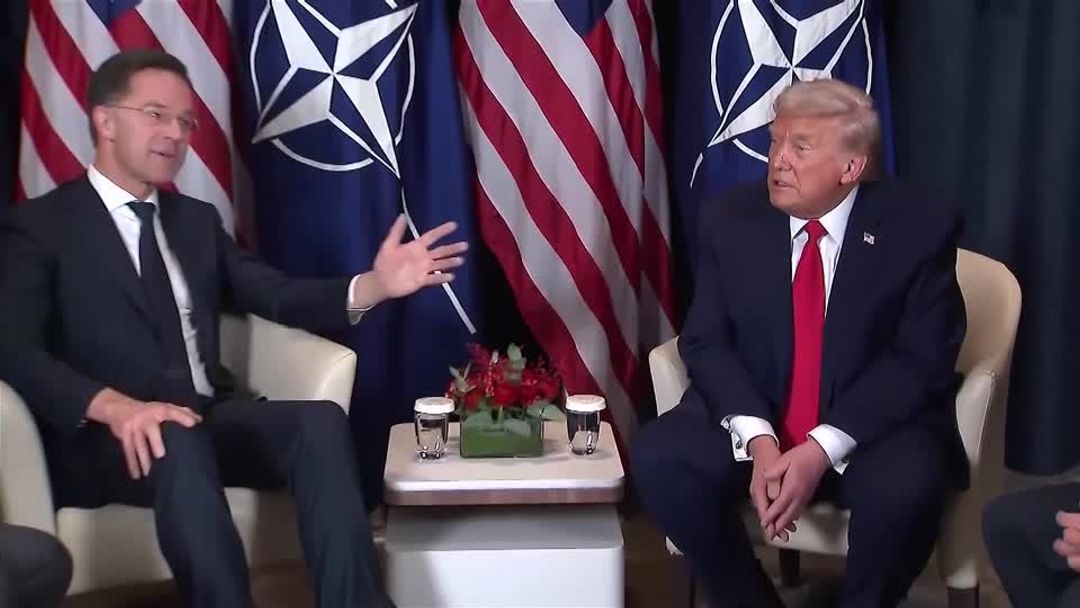 トランプ氏、グリーンランド取得で武力行使を否定 ダボス演説 | ロイター