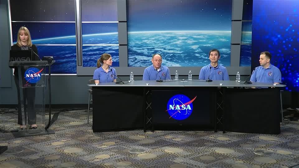 Crew-11 praises emergency response after early ISS return | ロイター