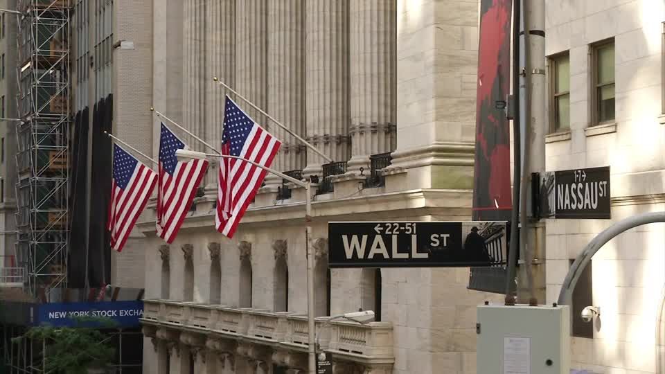 Wall Street ends sharply down as traders fret about AI disruption | Reuters