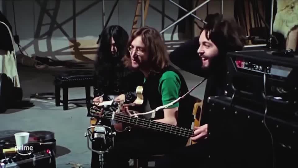 ジョン・レノン死去から45年 NY「ストロベリー・フィールズ」に