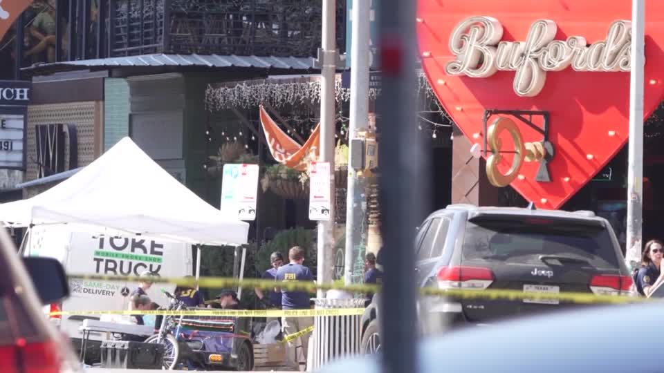 FBI probes possible terror link to deadly Texas shooting | Reuters