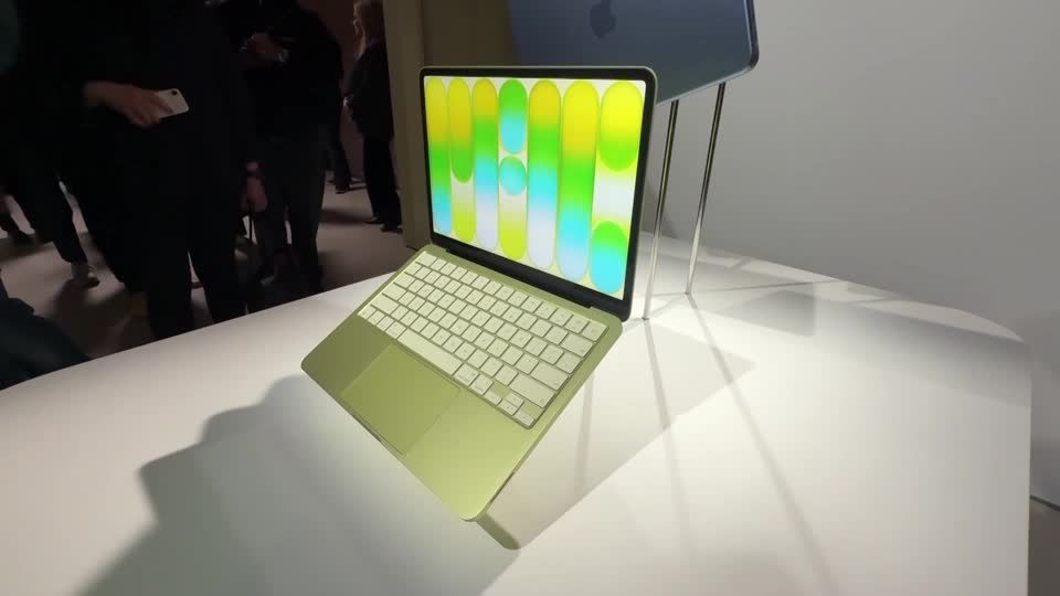 Apple debuts $599 MacBook Neo | ロイター