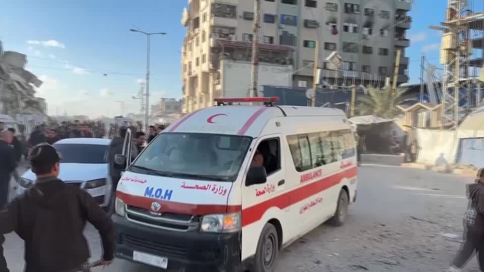 Israeli strike kills six Palestinians in Gaza, medics say | Reuters