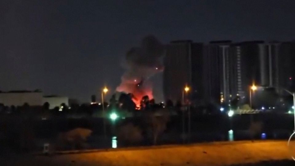 夜空めぐる 炎上