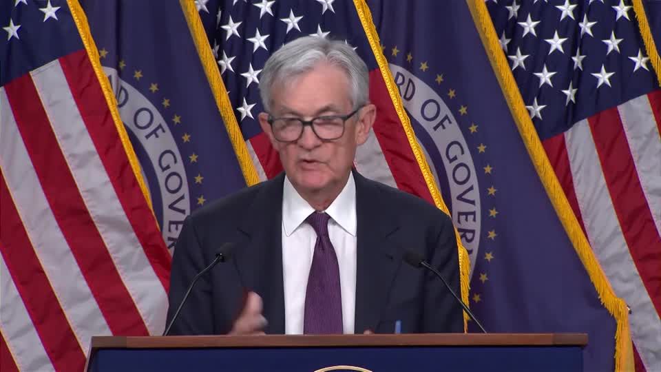Fed keeps rates unchanged, sticks with single cut in 2026 | Reuters