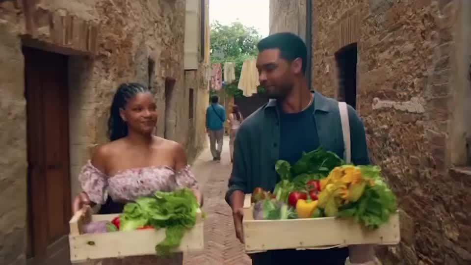 Halle Bailey, Rege‑Jean Page hope new film brings rom-coms back | Reuters