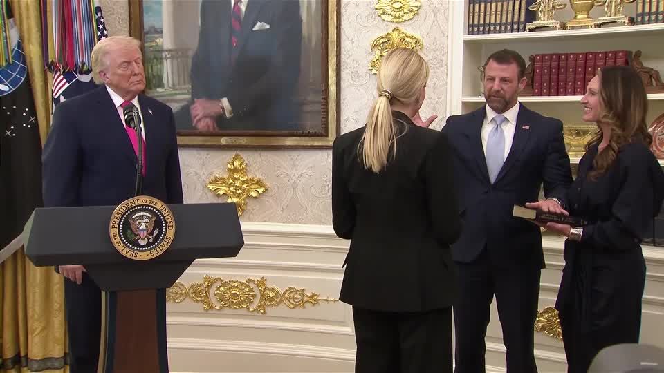 Markwayne Mullin sworn in as new Homeland Security secretary | ロイター