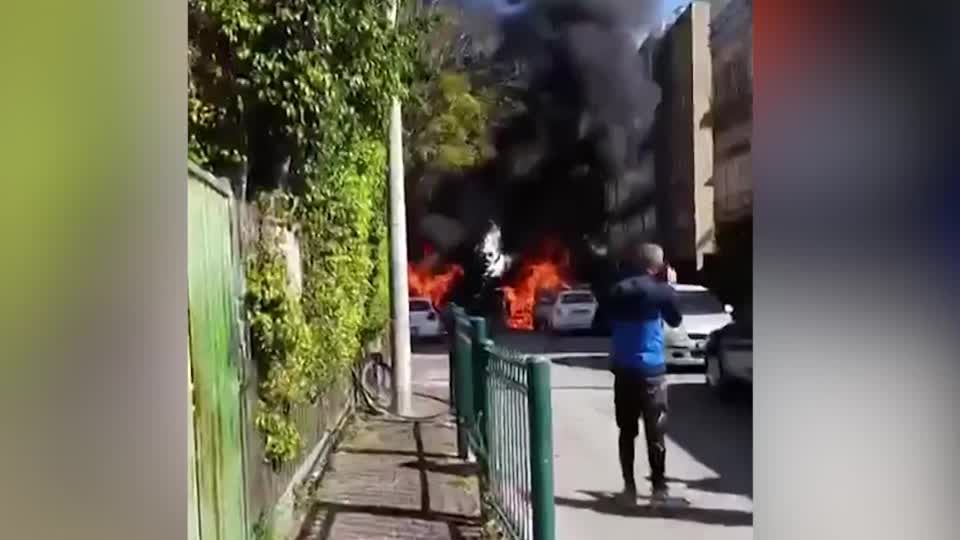 Iranian missiles debris strikes central Israeli cities | Reuters