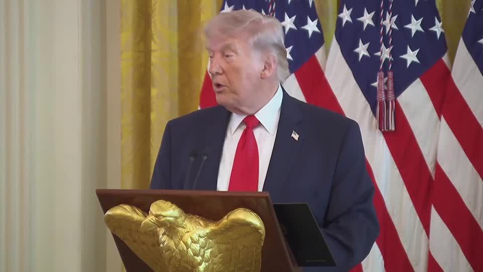Trump criticizes Supreme Court over birthright citizenship hearing ...