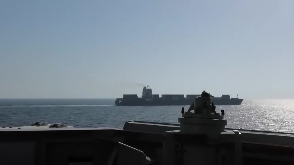 【イラン戦争武勲艦】USS CHARLOTTE チャレンジ イラン高速艇2隻、米司令官乗船の艦船に接近 ペルシャ湾 - CNN.co.jp