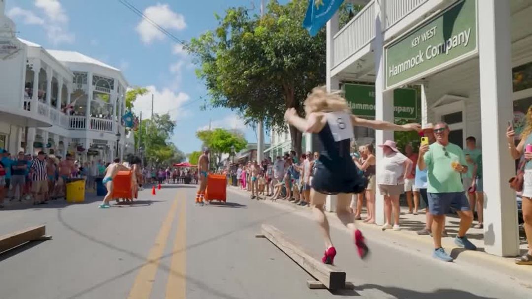Florida drag queens strut and sprint in heels at annual 'Drag Race ...