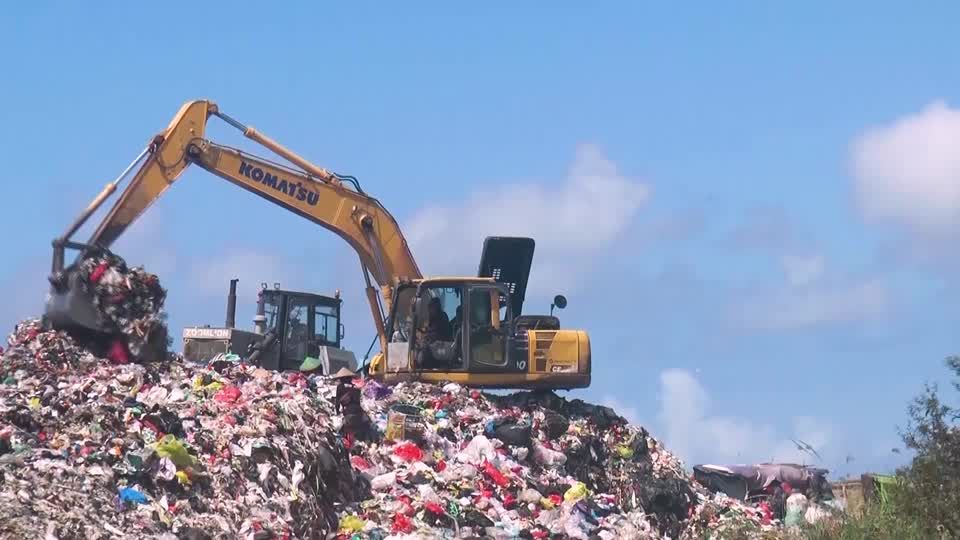 'Trash everywhere': Bali’s largest landfill prepares for shutdown | Reuters