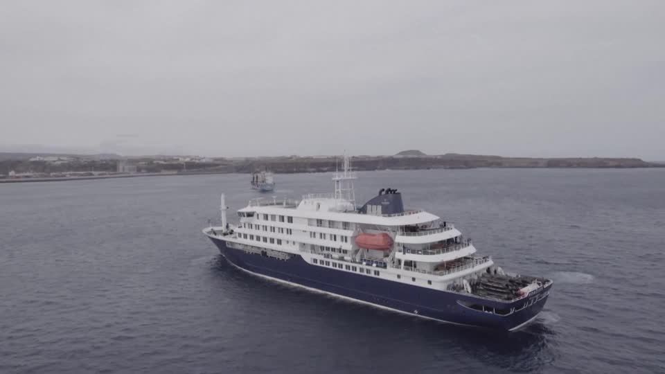 Cruise ship hit by hantavirus outbreak heads for Canary Islands