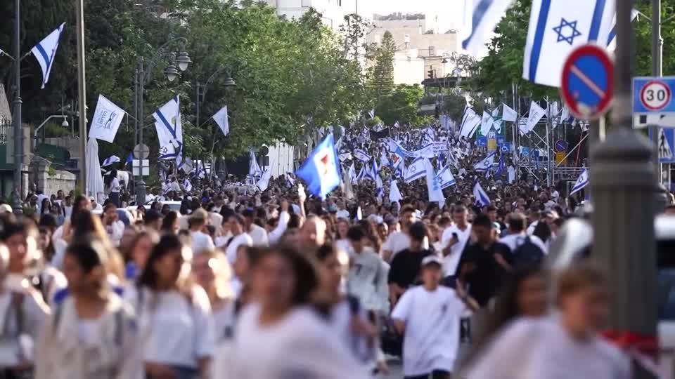 Israeli nationalists hold parade marking capture of East Jerusalem | ロイター