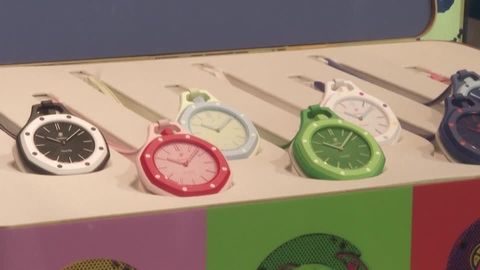本日限定出品最安値！　新品未使用　国内正規品　オーデマピゲ　スウォッチ スウォッチ店舗で客同士の乱闘騒ぎ、オーデマピゲとのコラボ時計発売で