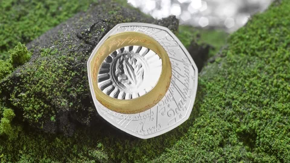 一つの指輪」が硬貨に、「ロード・オブ・ザ・リング」公開25周年記念