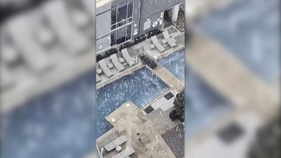 米デンバーでゴルフボール大の雹が降る、広範囲で交通などに影響（字幕