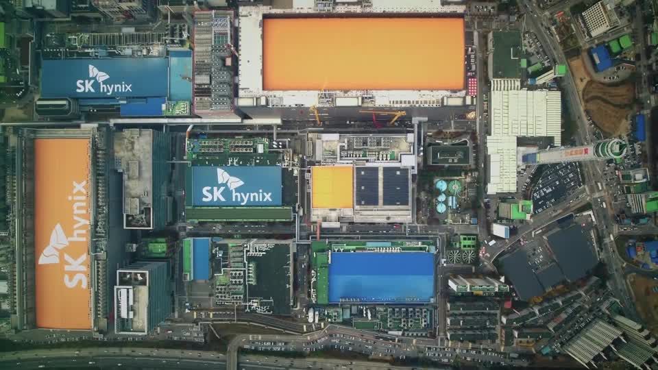 SK Hynix overtakes Samsung to become South Korea's most valuable
