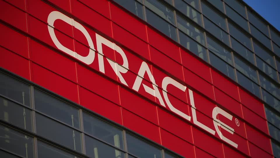 Oracle workforce shrinks by about 21,000 amid AI adoption