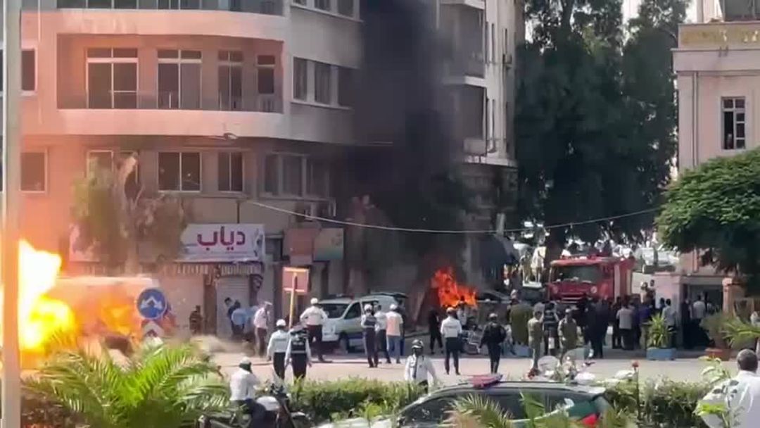 Bomb attack rocks Damascus during Macron visit | Reuters