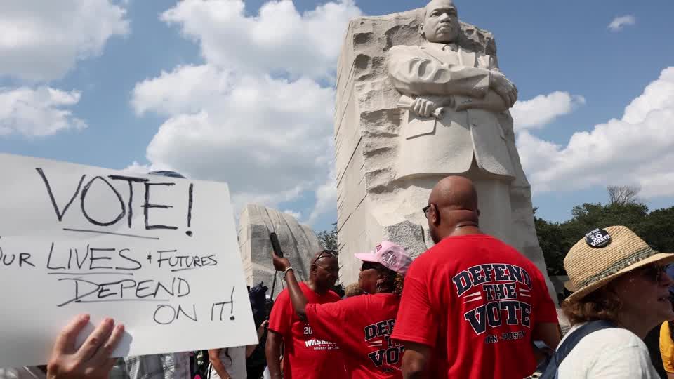 Thousands rally in DC to defend voting rights