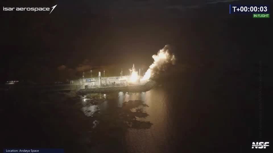 月面漂流4日目。 Piece of SpaceX rocket will crash into the moon Wednesday | ロイター