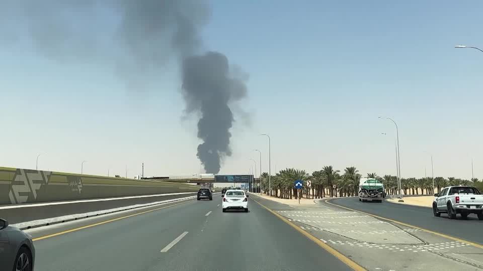 Saudi coalition says it intercepts Houthi missiles, drones ↧