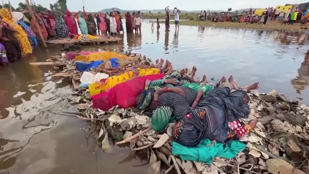 Protesters stage mock funerals over India's $87 bln river-linking plan ...