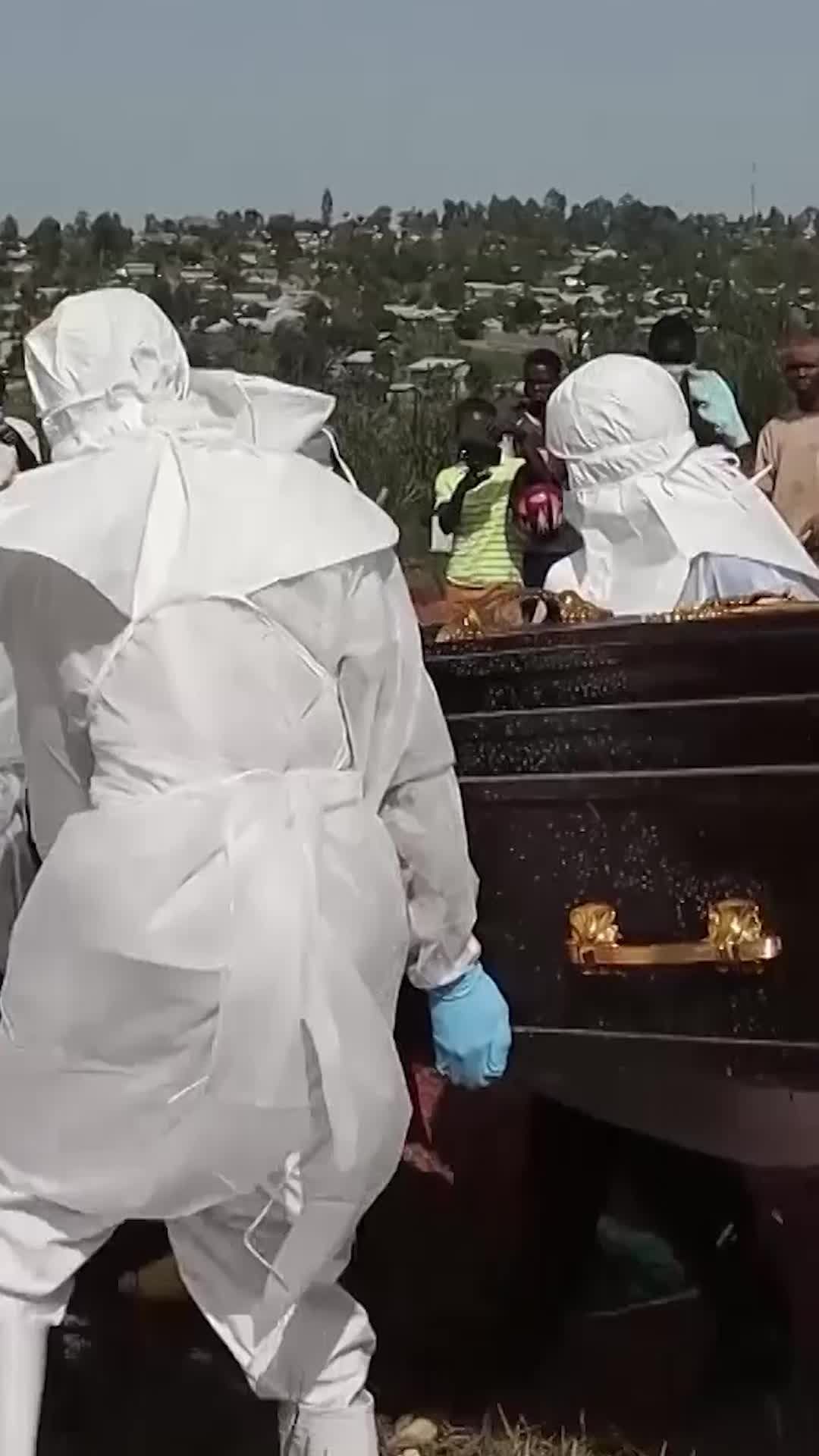 Fearing Ebola, mothers and children in DRC skip vital care | Reuters